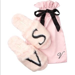 VS Faux Fur Slides